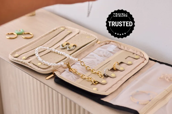 How to Choose a Jewelry Box That Keeps Your Collection Safe and Scratch-Free